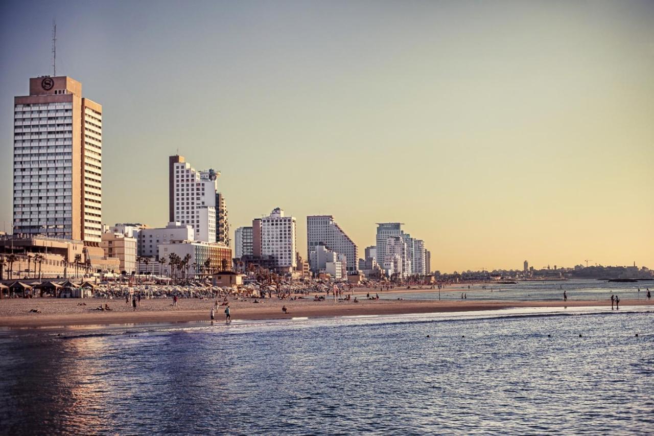 Brown Brut Seafront Hotel, A Member Of Brown Hotels Tel-Aviv Kültér fotó