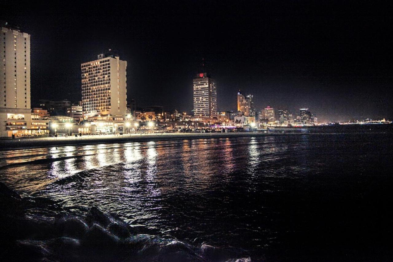 Brown Brut Seafront Hotel, A Member Of Brown Hotels Tel-Aviv Kültér fotó